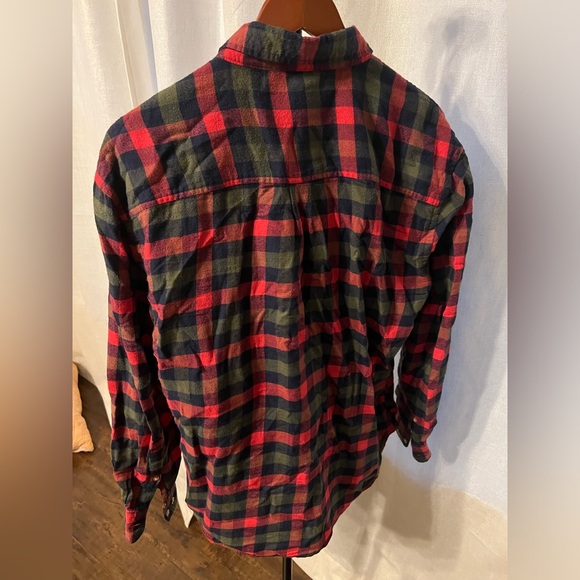 Clearwater Outfitters Plaid Flannel shirt - Picture 2 of 5